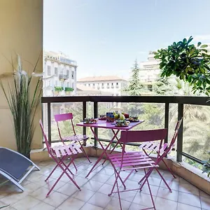  Apartment Grand H -f2, Face Vieux- Nice, Terrasse, Ascenseur, Climatisation, Terrace - City Center